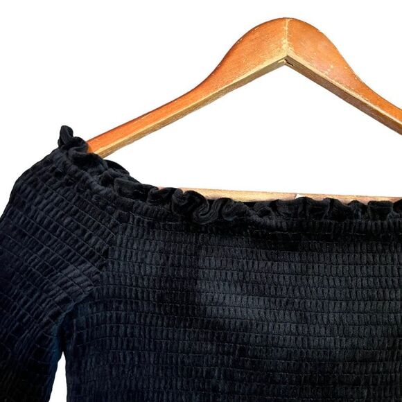 3 for $30! Jane and Delancey black off shoulder blouse - Picture 9 of 9